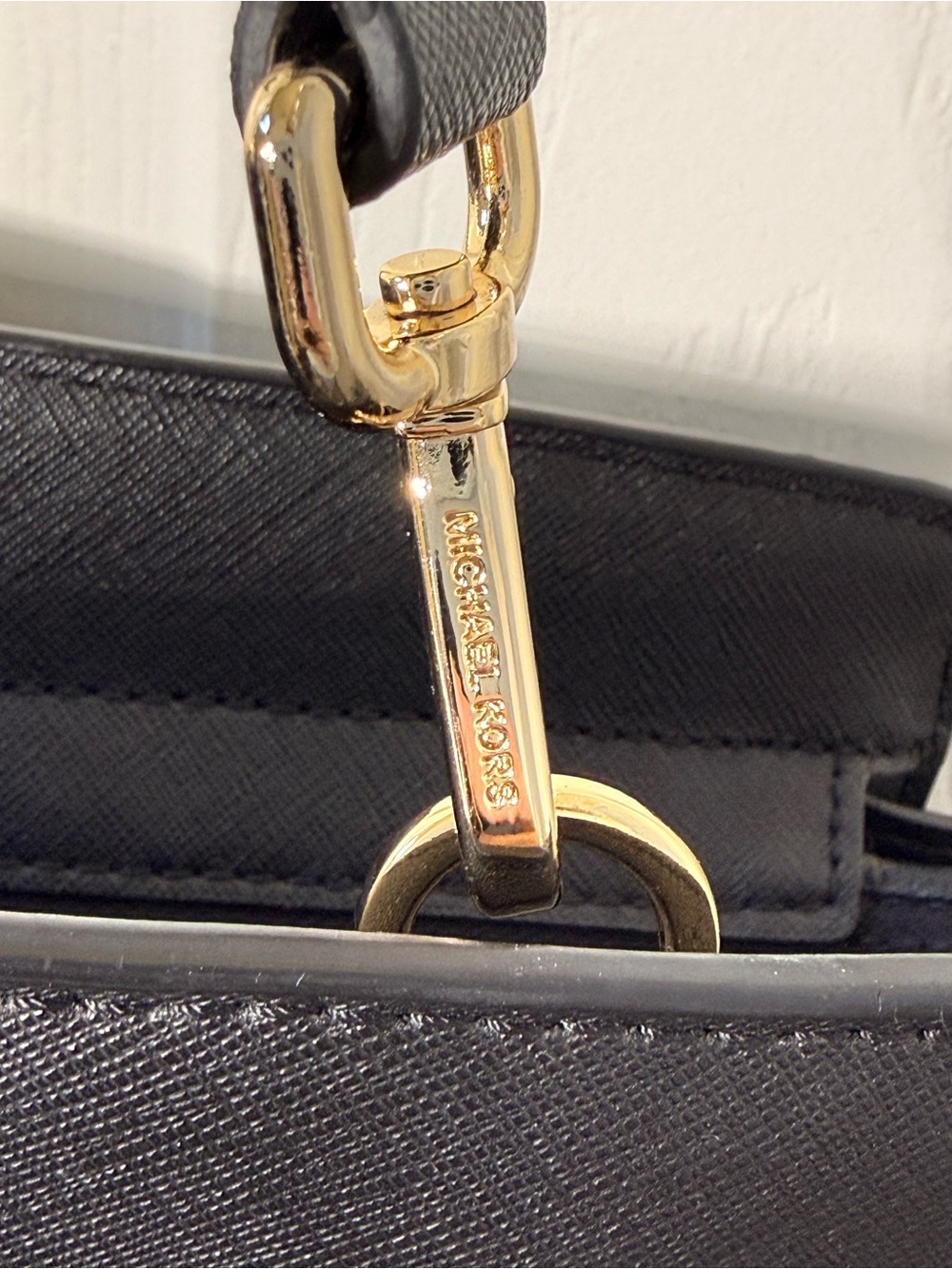 Michael Kors Black Selma Handbag with Gold Hardware with original dust bag - Picture 13 of 15